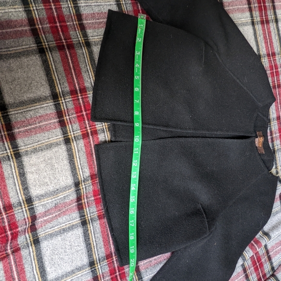 Beautiful winter wool capelet - Picture 3 of 5